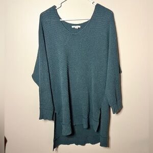 American Eagle size M high low long sweater teal